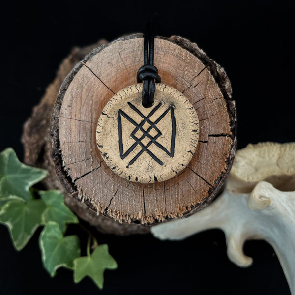 Protection amulet - rune for longevity